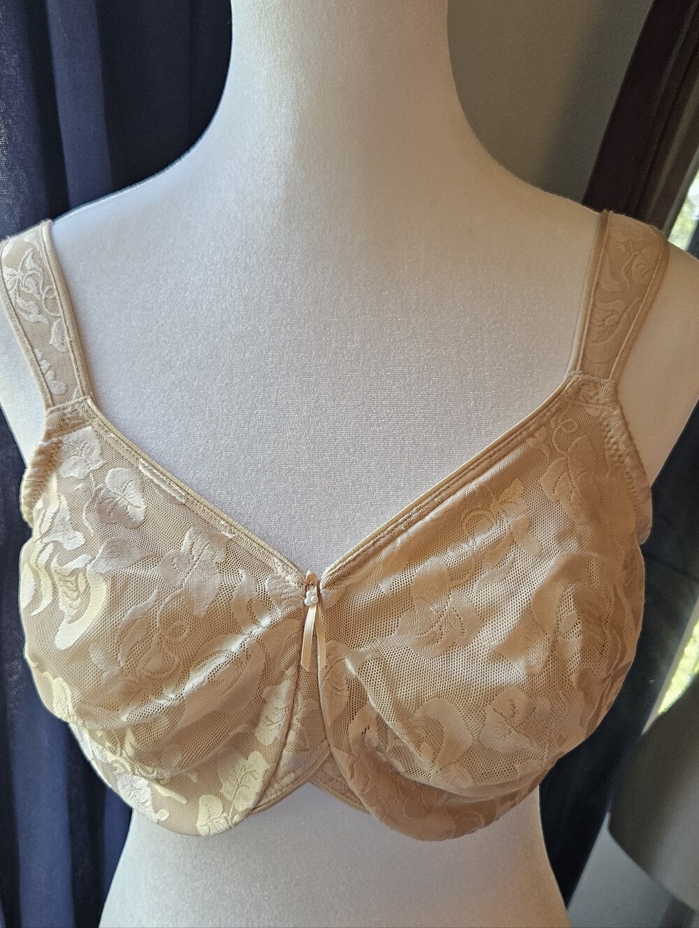 34DDD Wacoal 85567 Bra AKA 34 F